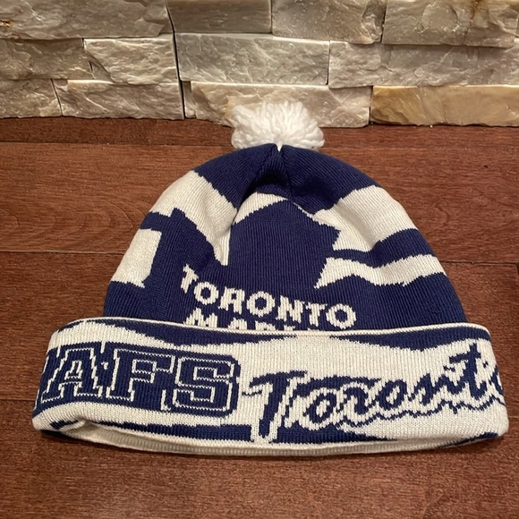 Reebok Face Off Collection Toronto Maple Leafs Toque - Picture 3 of 4